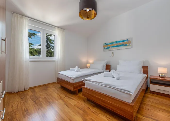 L&d * Биоград-на-Мору