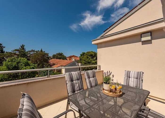 L&d Апартаменты *