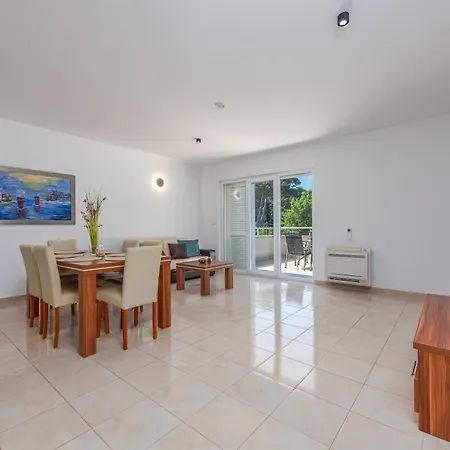 Apartment L&d