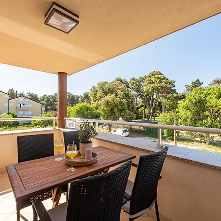 Apartmán L&d Biograd Na Moru