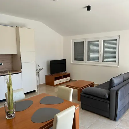 L&d Apartmán *
