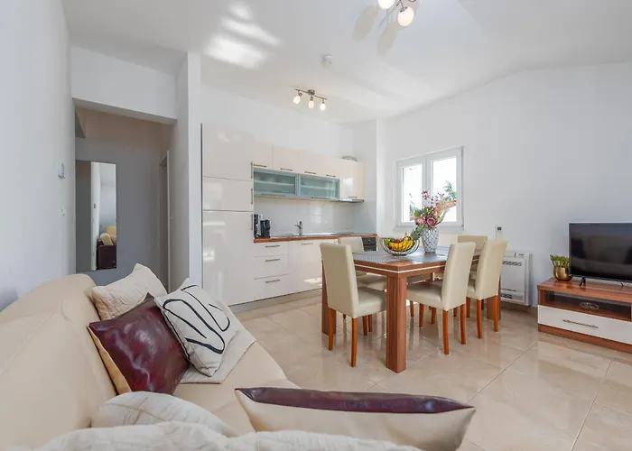 L&d Apartman Biograd Na Moru