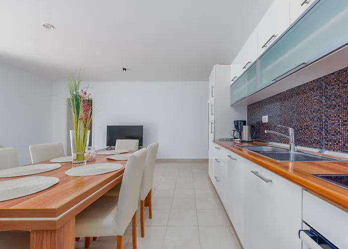 Apartman L&d Biograd Na Moru